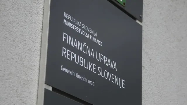 Danes se izteka rok za doplačilo dohodnine: Več kot 52 milijonov evrov gre nazaj državi