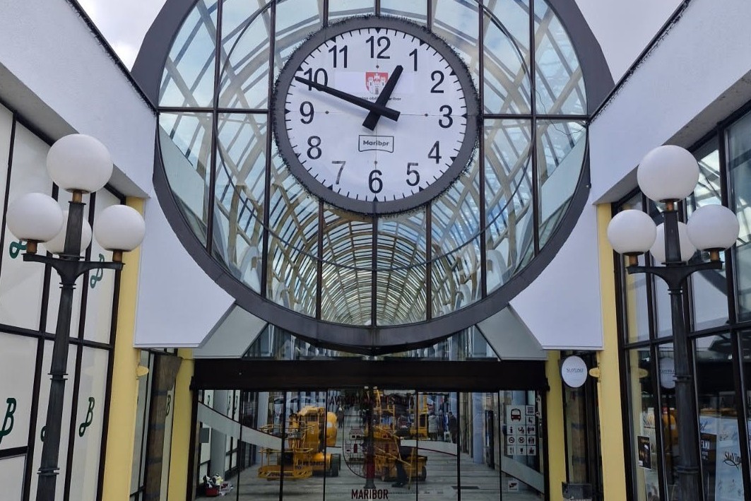 Spremembe na AP Maribor: Prepoznavna ura dobila osveženo podobo