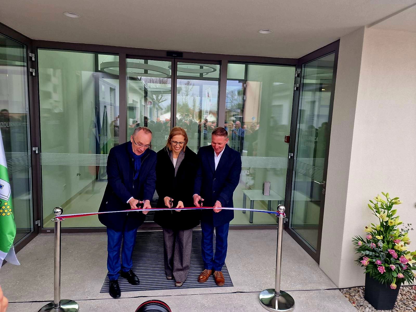 V Račah odprli razširjeno zdravstveno postajo z novo pediatrično ambulanto