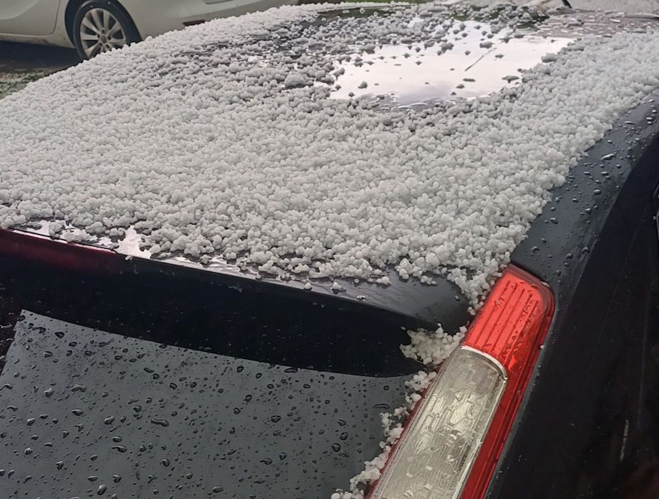 FOTO: Na Štajerskem padala drobna Toča, kje je bilo najhuje?