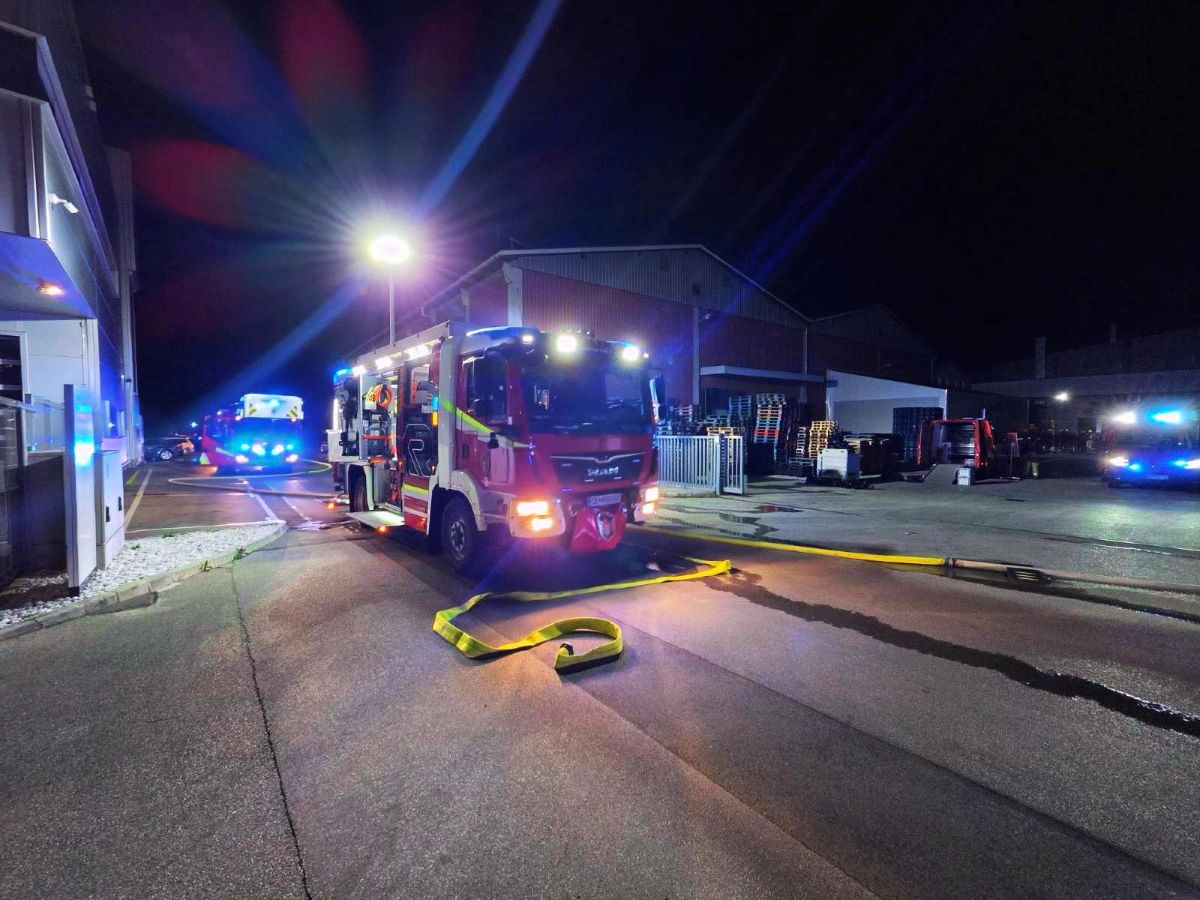 Zagorelo v proizvodni hali Celjskih mesnin, po prvih ocenah je škoda precejšnja