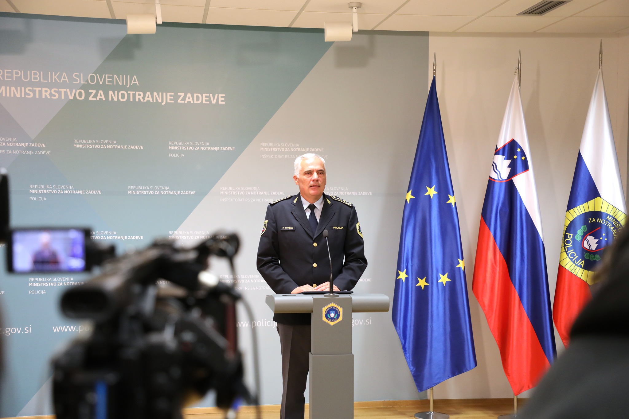 Po desetletnem vodenju PU Maribor zdaj prevzema Generalno policijsko upravo: Kaj napoveduje Lorbek?