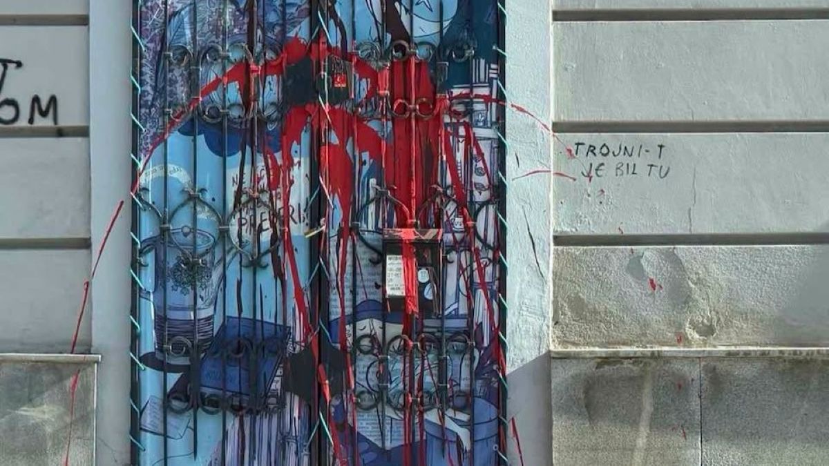 »Takšna dejanja nimajo mesta v našem mestu«: Po novem vandalizmu v Mariboru glasna reakcija občine