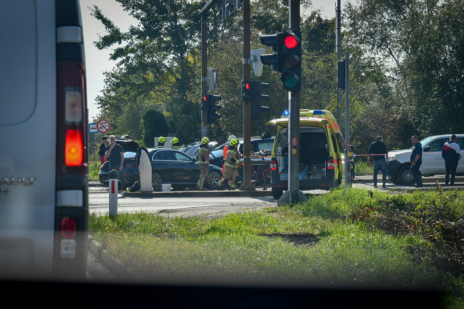 FOTO: Pozor, Tržaška cesta zaprta zaradi prometne nesreče