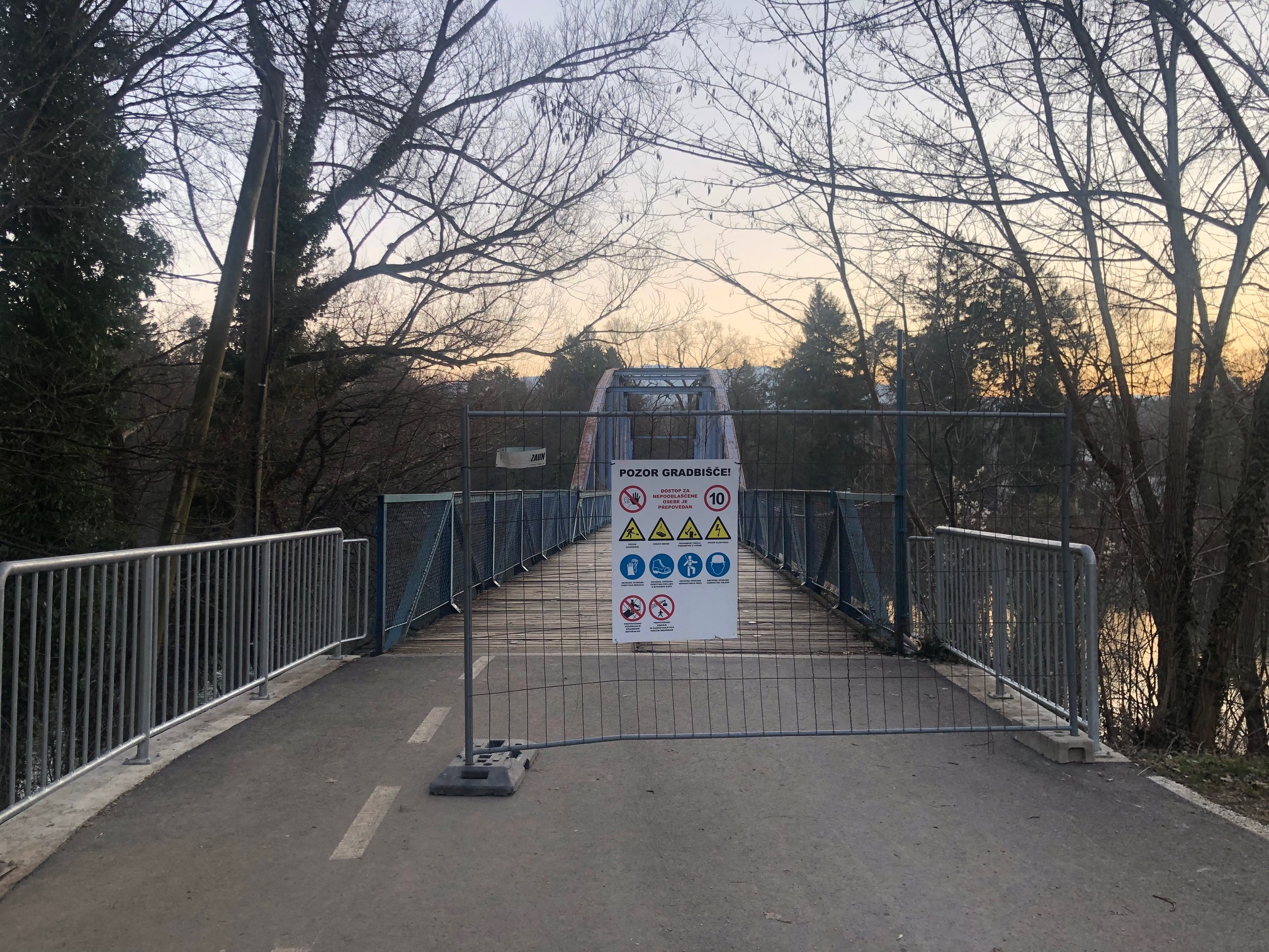 Obnova mostu na Mariborski otok v teku