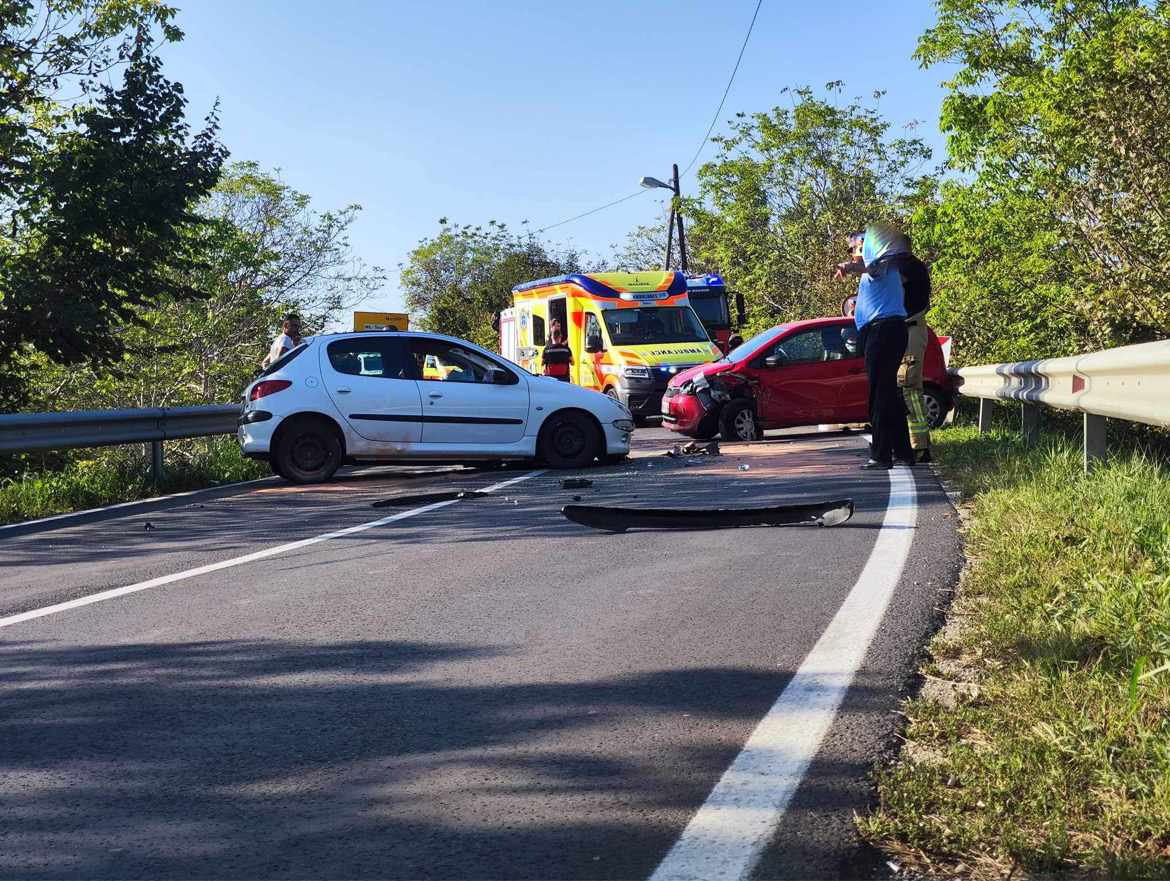 FOTO: Zaradi nesreče zaprta cesta Dogoše &#8211; Duplek