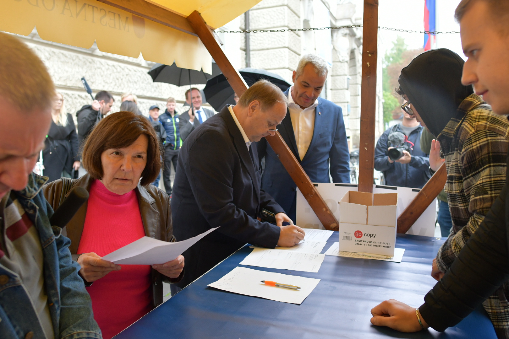 FOTO: Arsenovič se na županske volitve podaja kot neodvisni kandidat