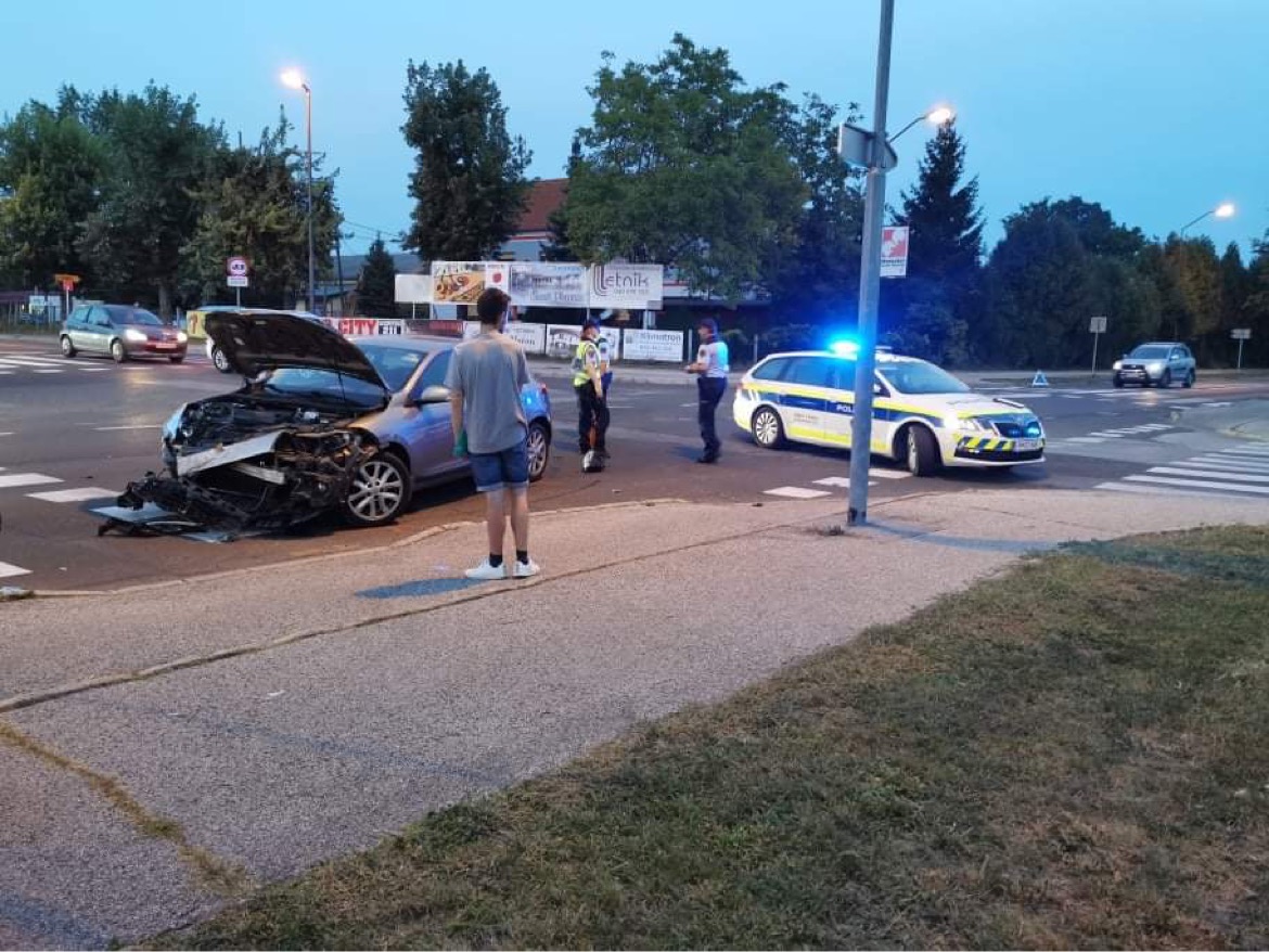 FOTO: Na Pobrežju prišlo do prometne nesreče