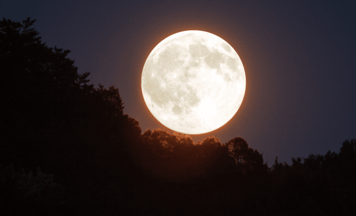 Super luna 7. oktobra: Noč, ki lahko vse spremeni