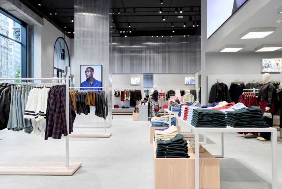 Dobra novica, če radi nakupujete: V Slovenijo se vrača znana modna znamka