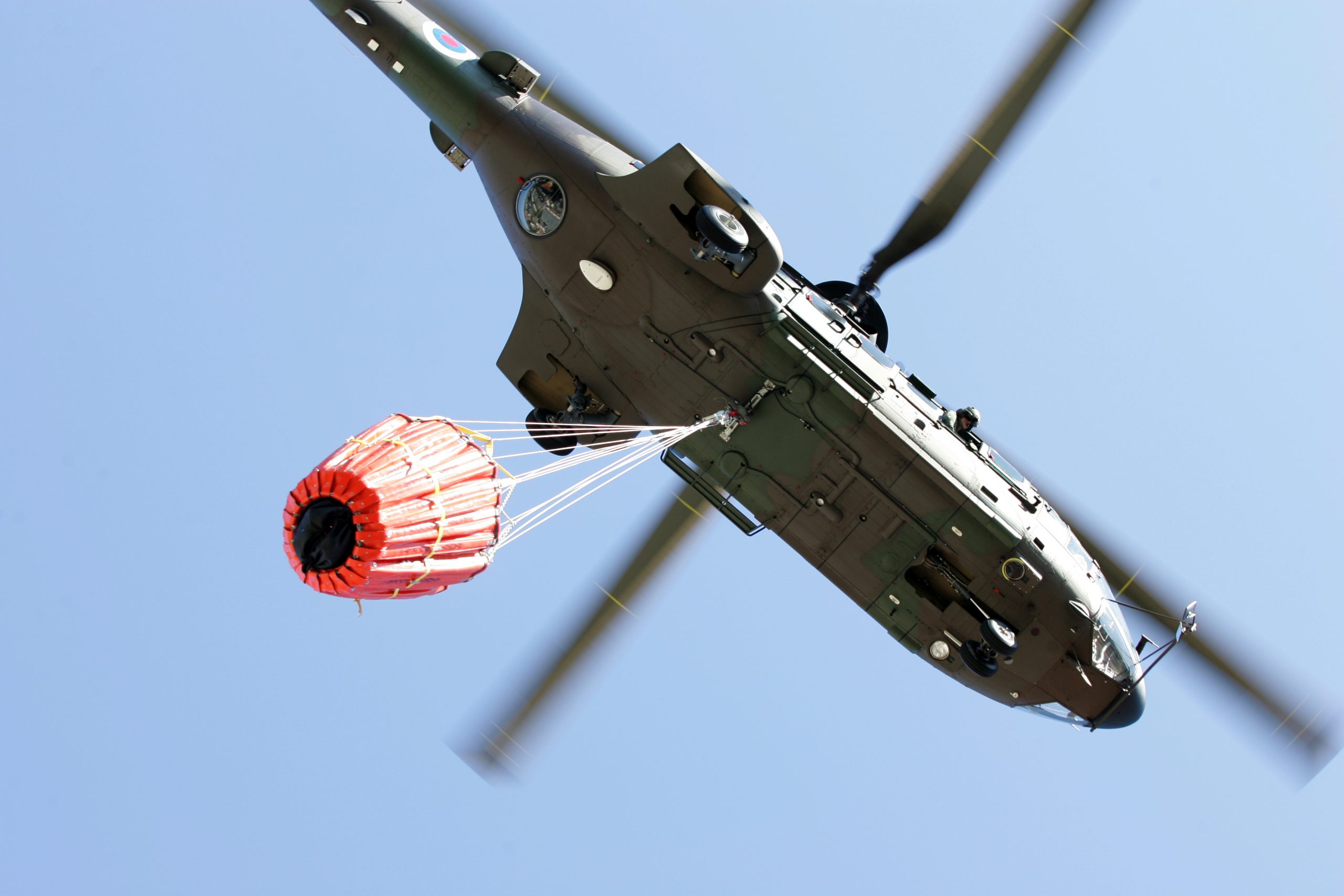 Valuki in helikopterji v Mariboru: Slovenska vojska opozarja ...