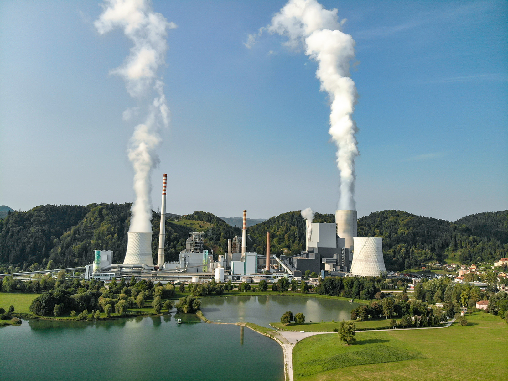 Elektriko je ceneje kupovati: Teš 6 bo stal več kot mesec dni