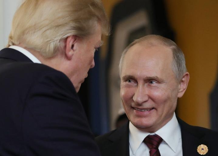 Putin in Trump v pogovoru o razmerah v Ukrajini ter izraelskem napadu na Iran