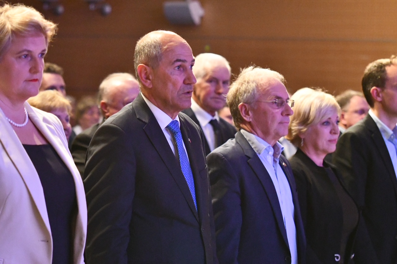 SDS bo volil predsednika po novem sistemu glasovanja