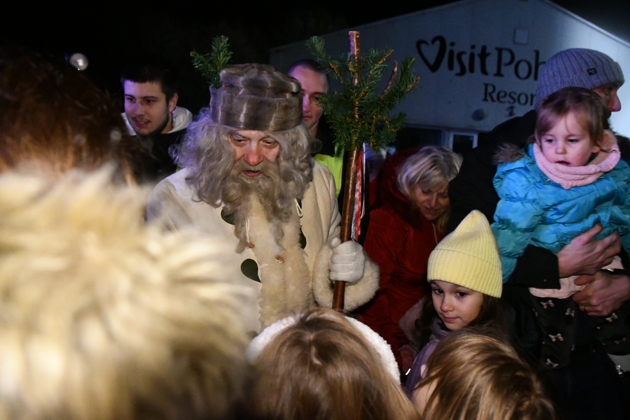 Dedek Mraz bo pomahal v slovo in se vrnil na Pohorje