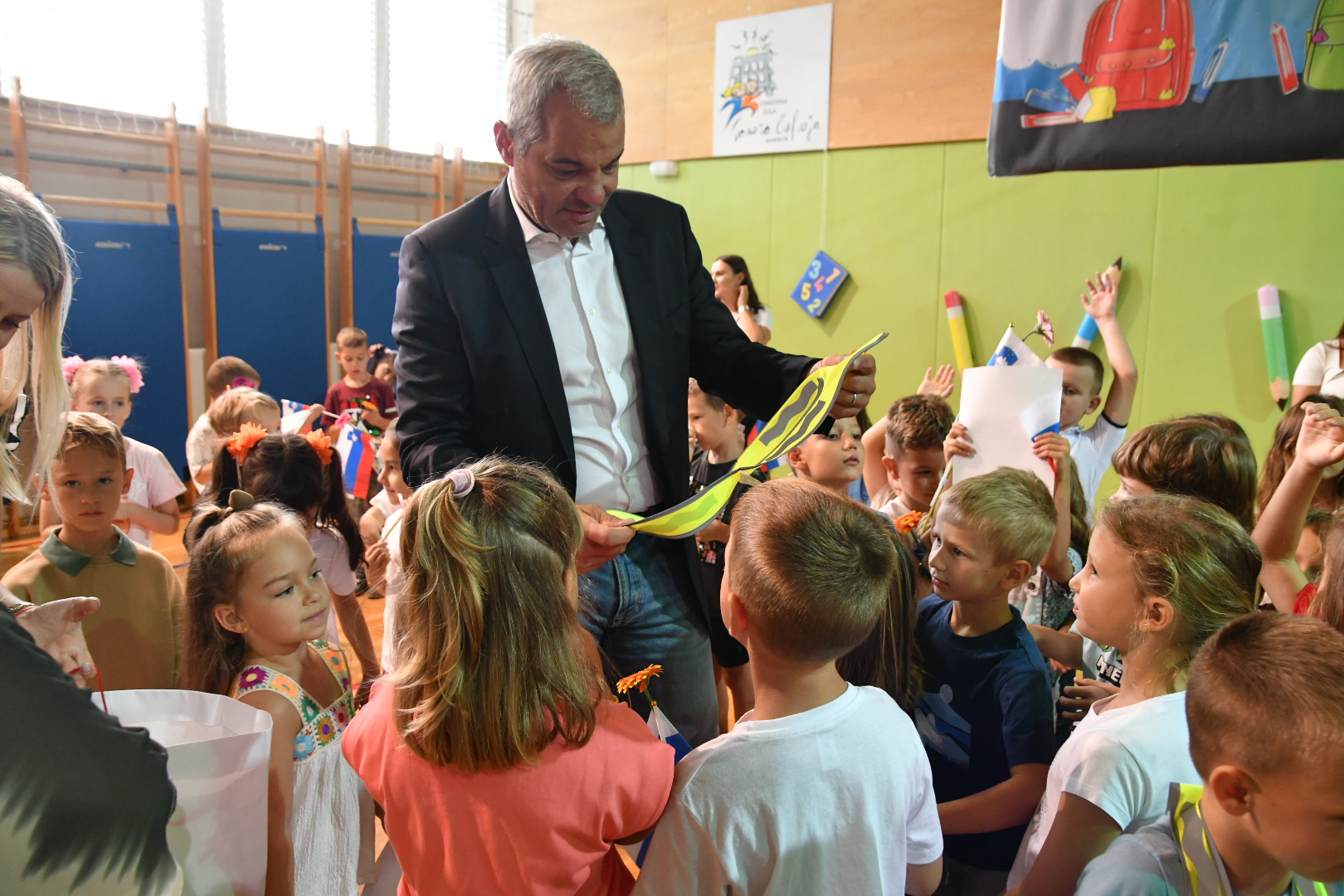 Prvi šolski dan v Mariboru: skoraj 900 prvošolcev prestopilo šolski prag