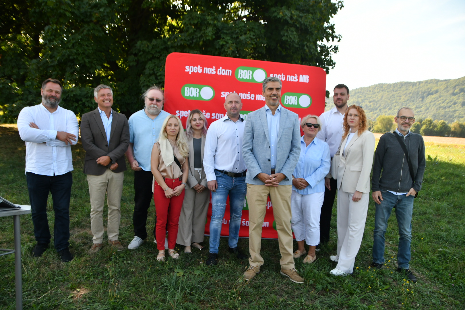 FOTO in VIDEO: Bor Greiner uradno najavil kandidaturo za župana Maribora in predstavil najožjo ekipo