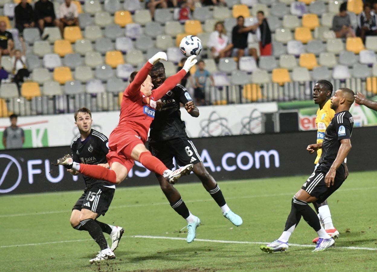 Mariborčani po 11-metrovki v 90. minuti ostali brez treh točk