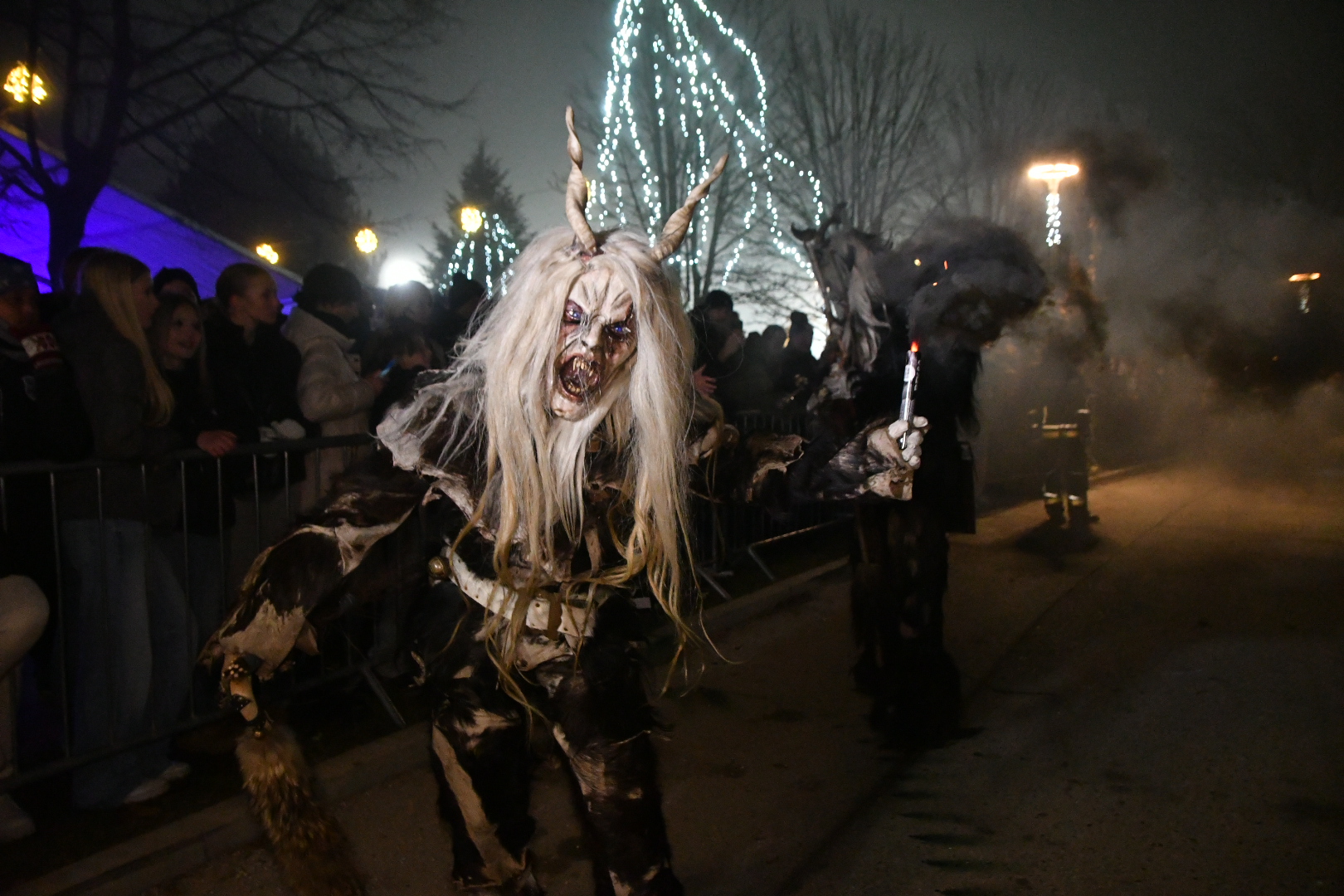FOTO in VIDEO: Čez Kungoto se je sprehodilo več kot 250 strašljivih parkljev