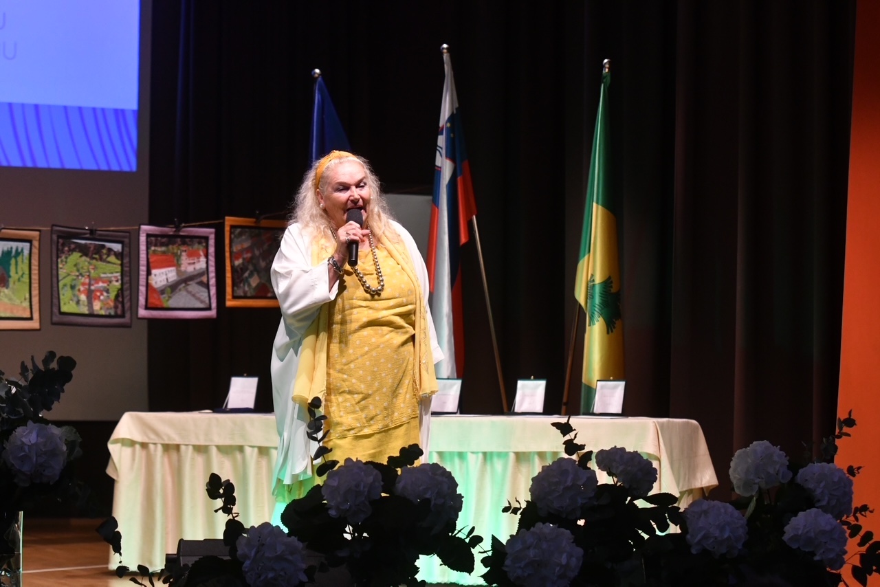 Elda Viler se po šestih desetletjih poslavlja od odrov