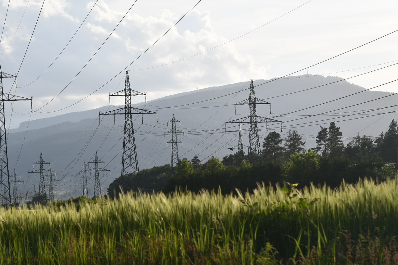 Neupravičena podražitev: Skupinska tožba proti dobavitelju elektrike