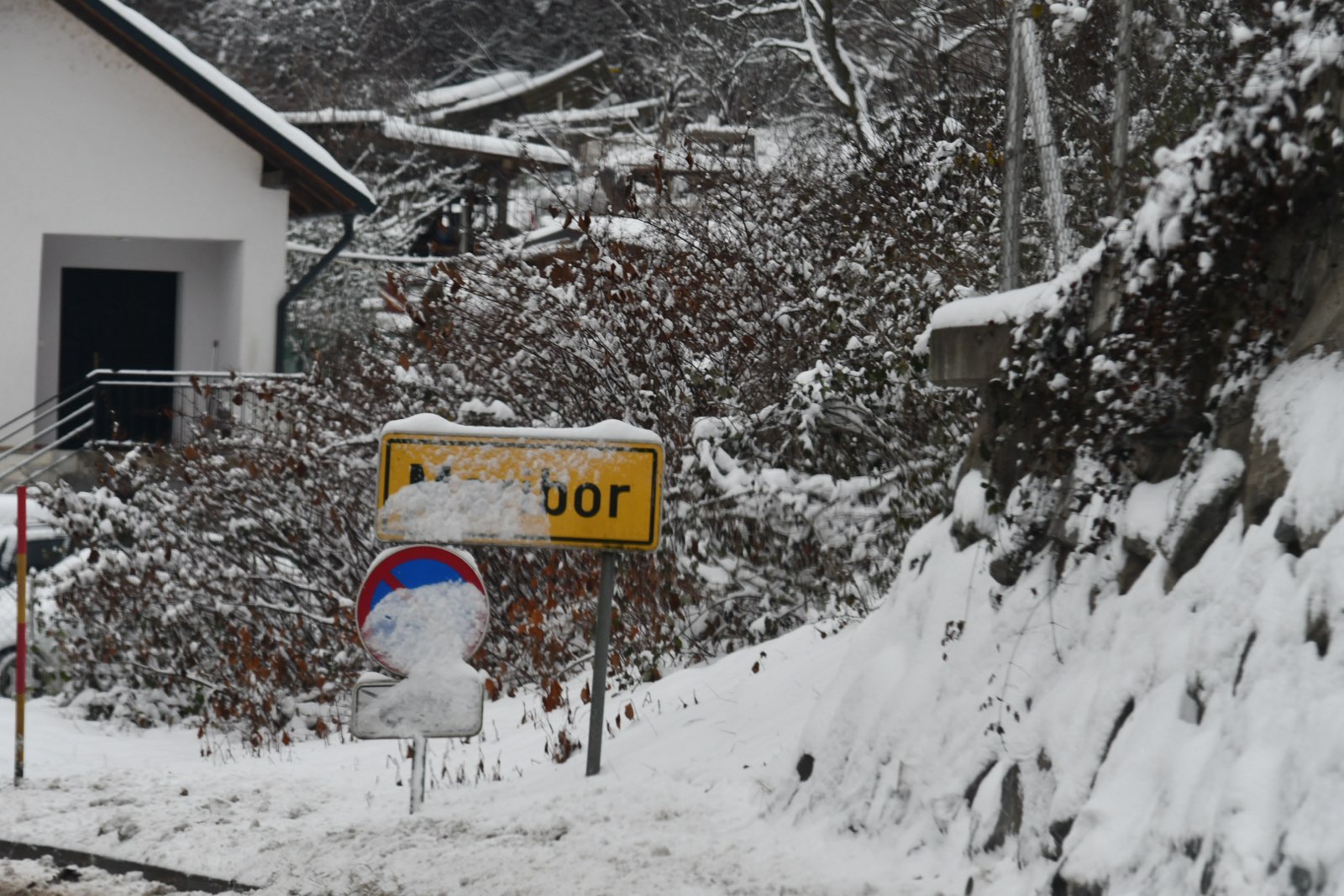 Meteorologi o občutni ohladitvi in izrazitih padavinskih epizodah: "Zima še ni rekla zadnje"
