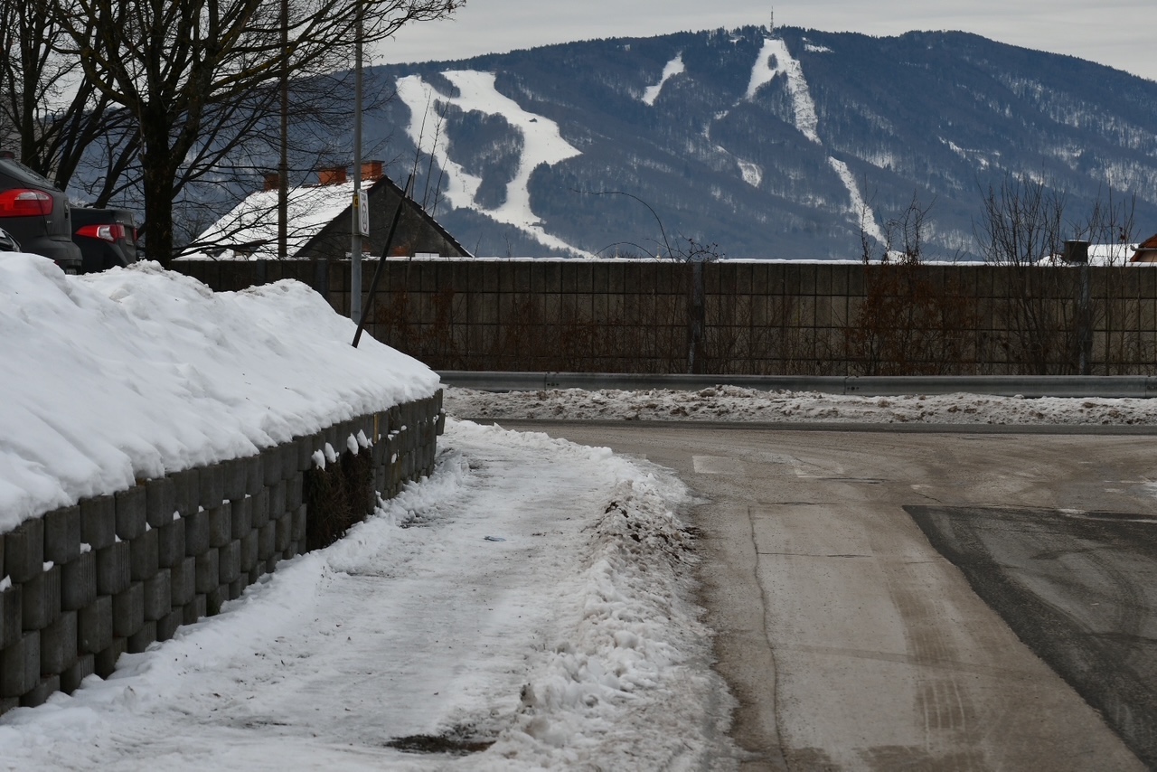 Ledeno jutro po Sloveniji: Koliko pod ničlo so izmerili v Mariboru?