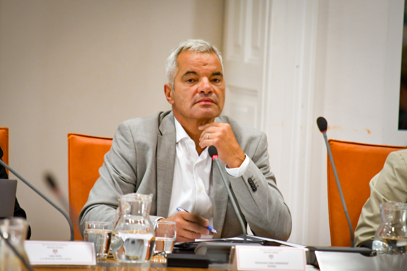 Kangler o Arsenoviču: "Ko človek prebere odredbo za preiskavo, se vpraša, kako je sploh še lahko župan"