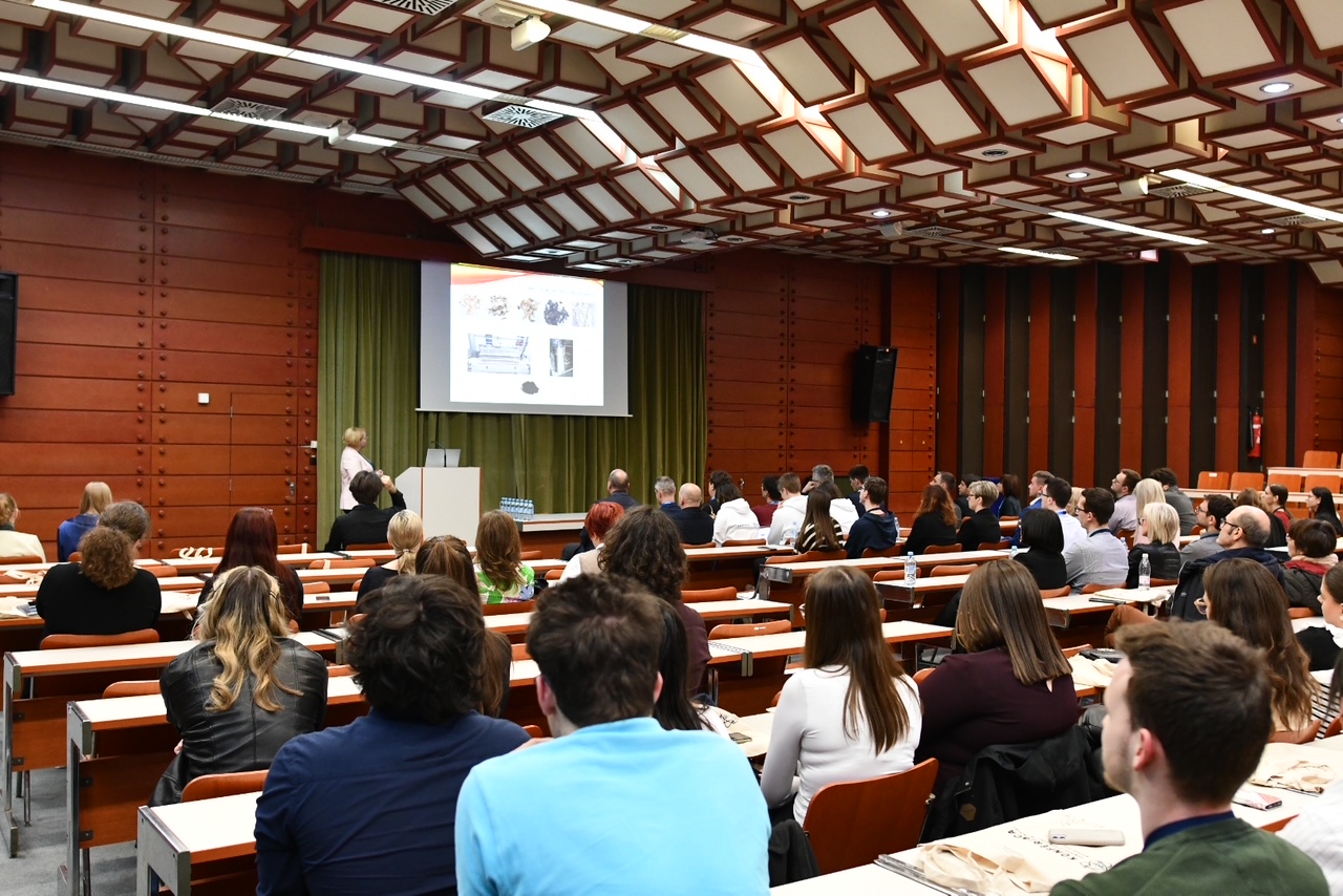 Novi zakon za študente stopil v veljavo: višja subvencija za prehrano in spremembe pri študentskem delu