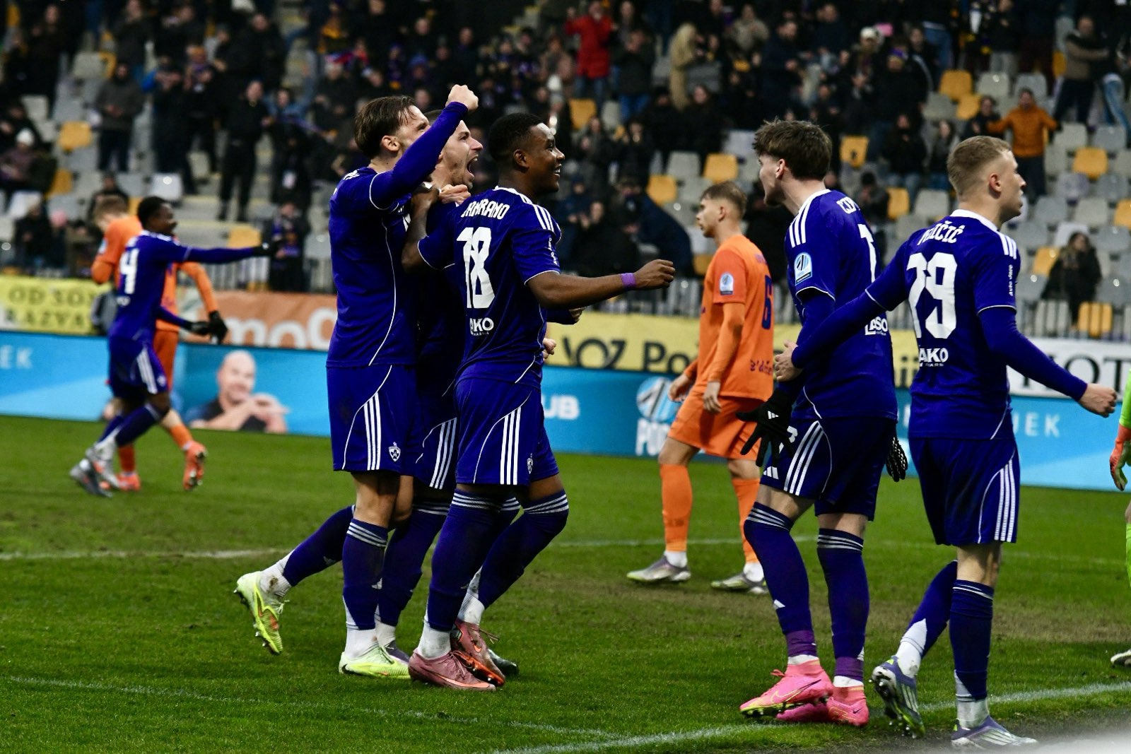 FOTO: V napeti tekmi se je štajerski derbi končal z remijem