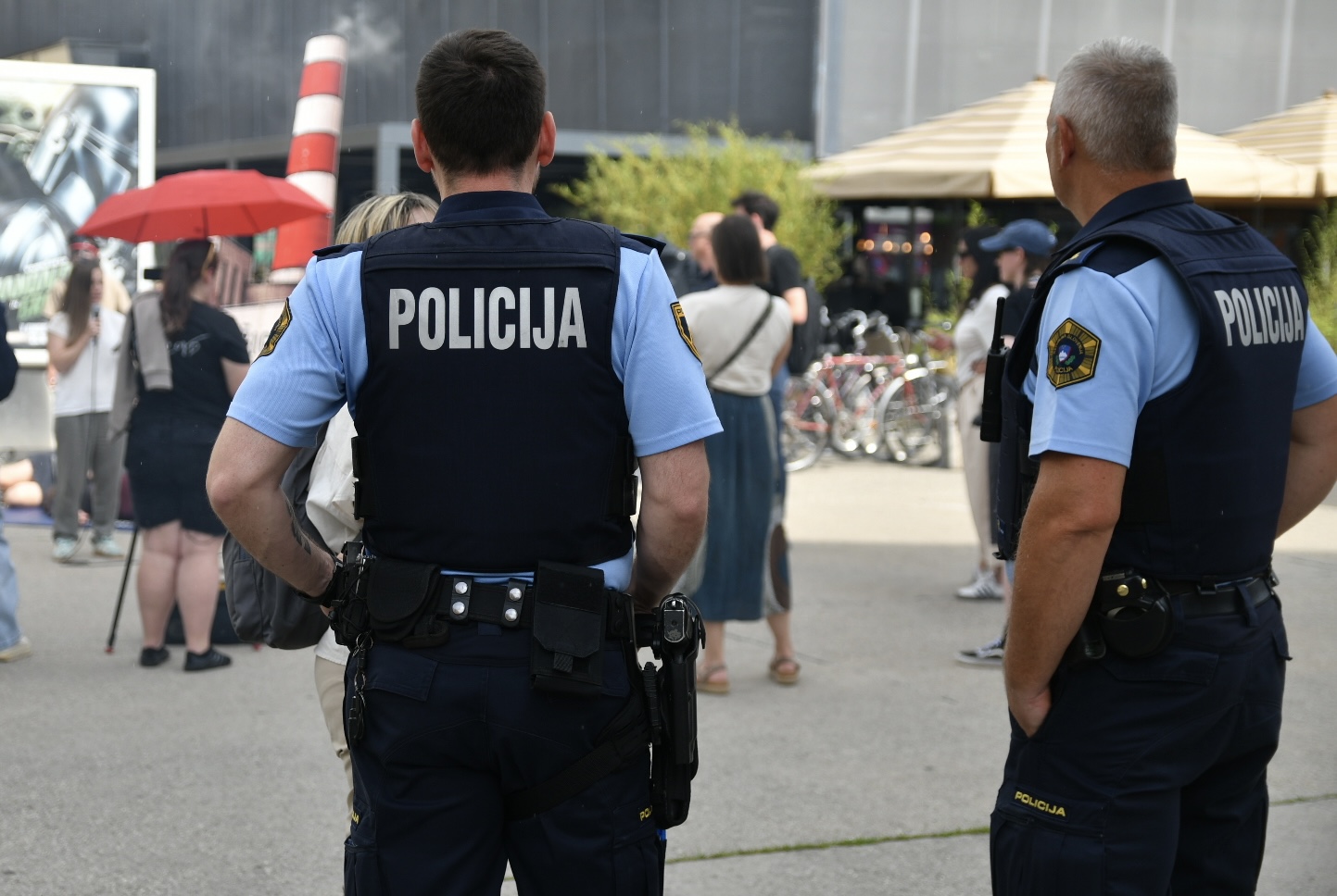 Poskus spolnega napada na Metelkovi: Prijeli 34-letnika, eno osebo še iščejo