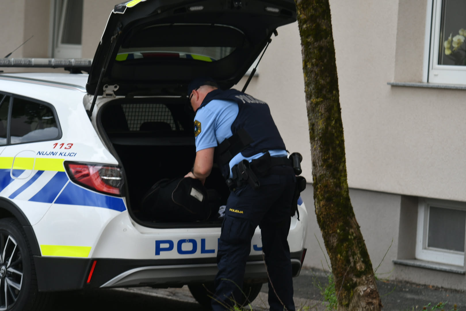 V Laškem policisti preiskujejo sumljivo smrt 76-letnega moškega