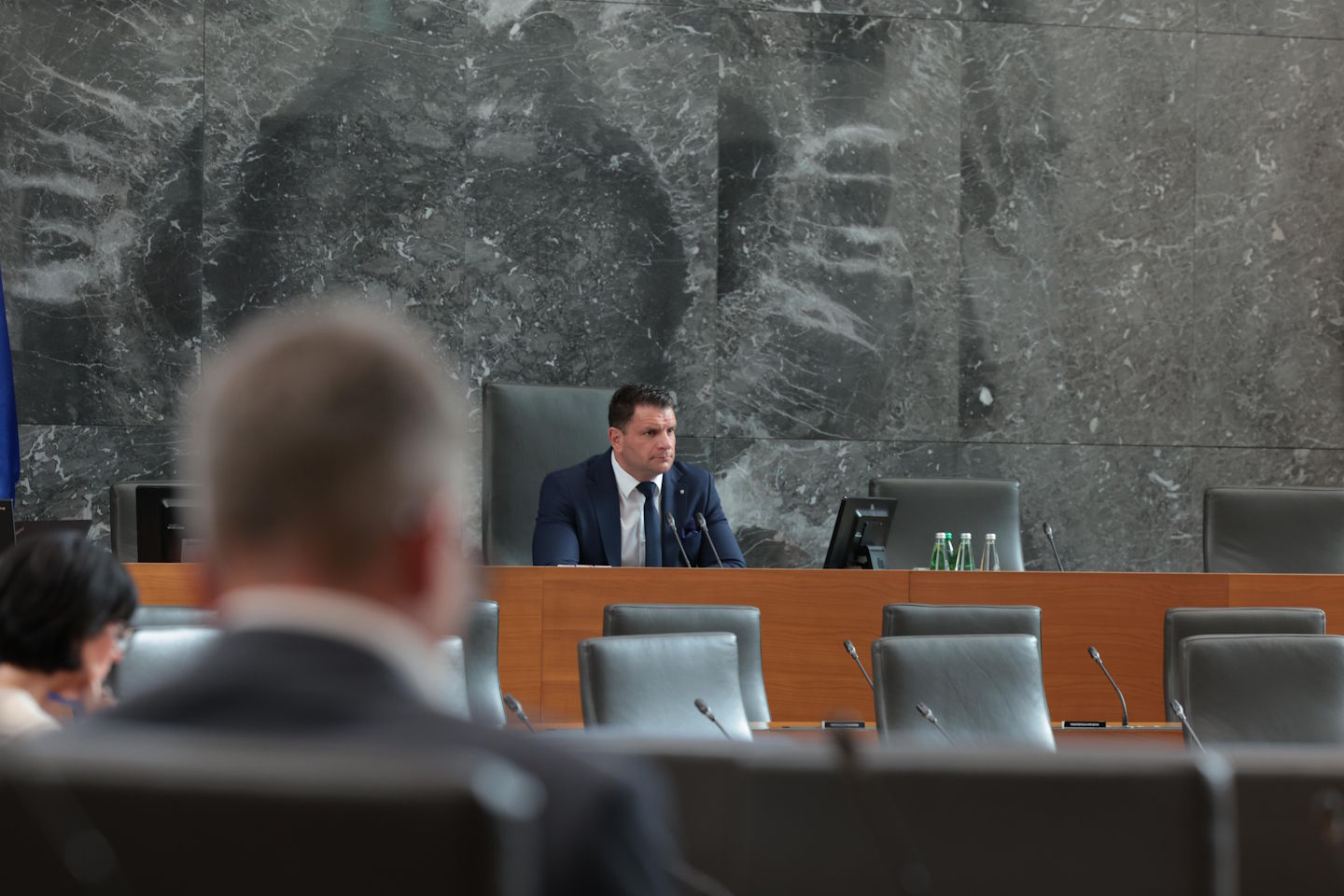 Stevanović pred razrešitvijo? Opozicija napoveduje vložitev predloga