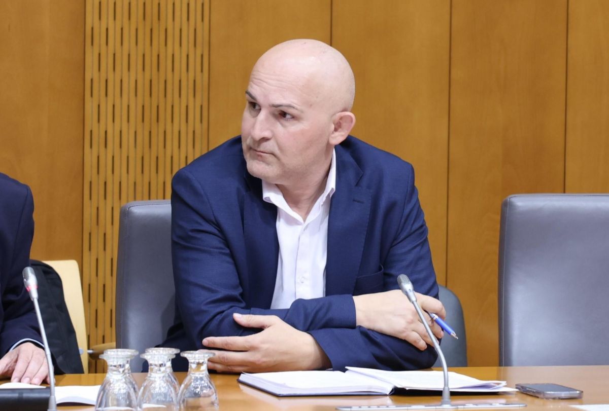 Minister ob dnevu spomina na žrtve totalitarnih in avtoritarnih režimov: "Spomin na žrtve ne sme biti selektiven"