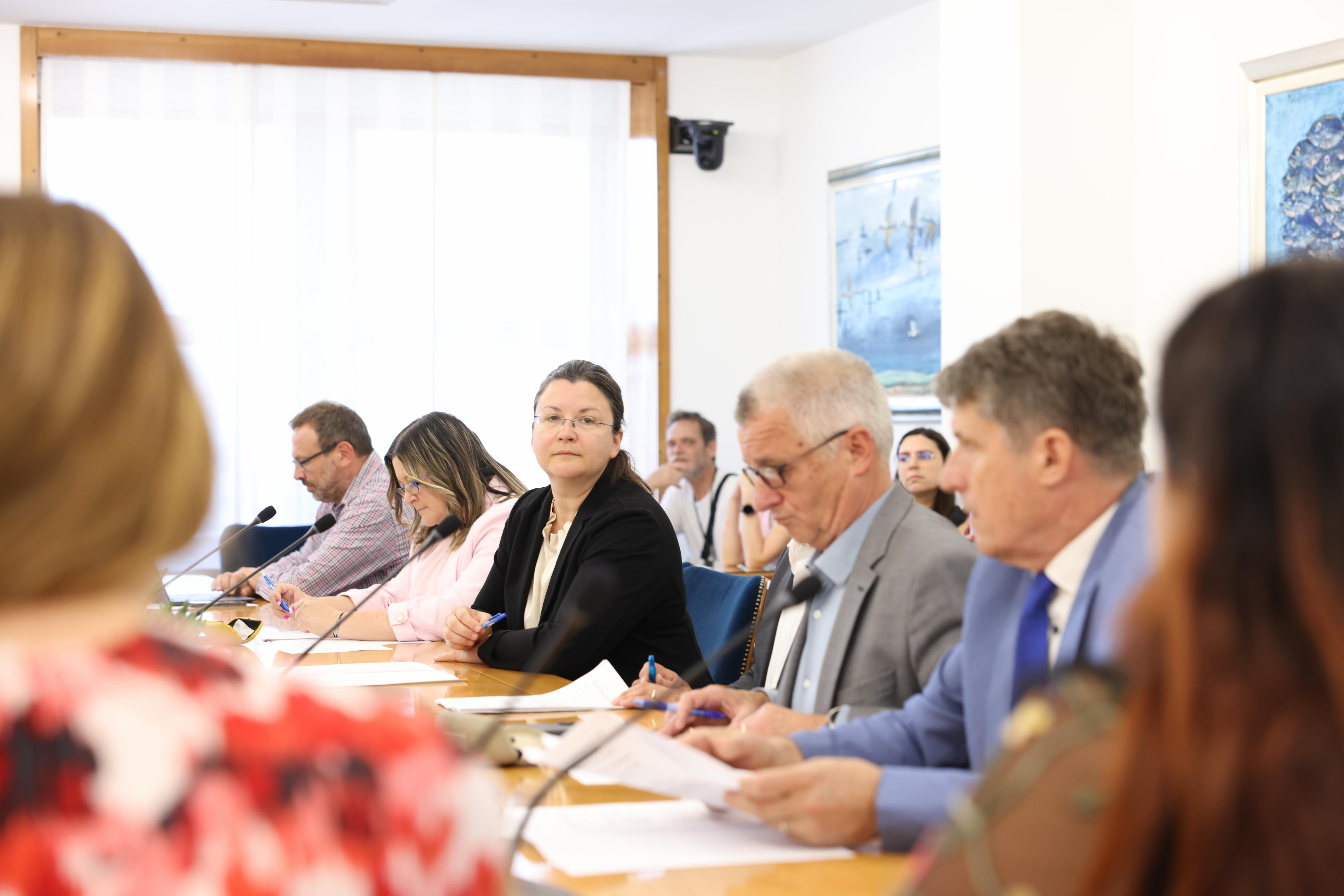 Zakon o veterinarstvu po kritikah "prestavljen na september"