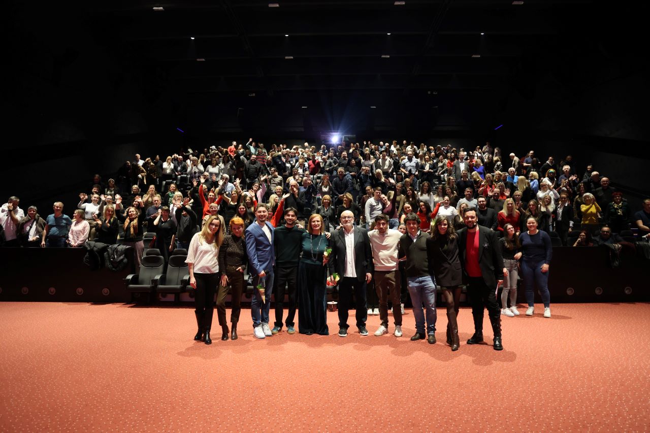 Maribox pokal po šivih: Filmska komedija Ohcet (Svadba) navdušila mariborsko občinstvo