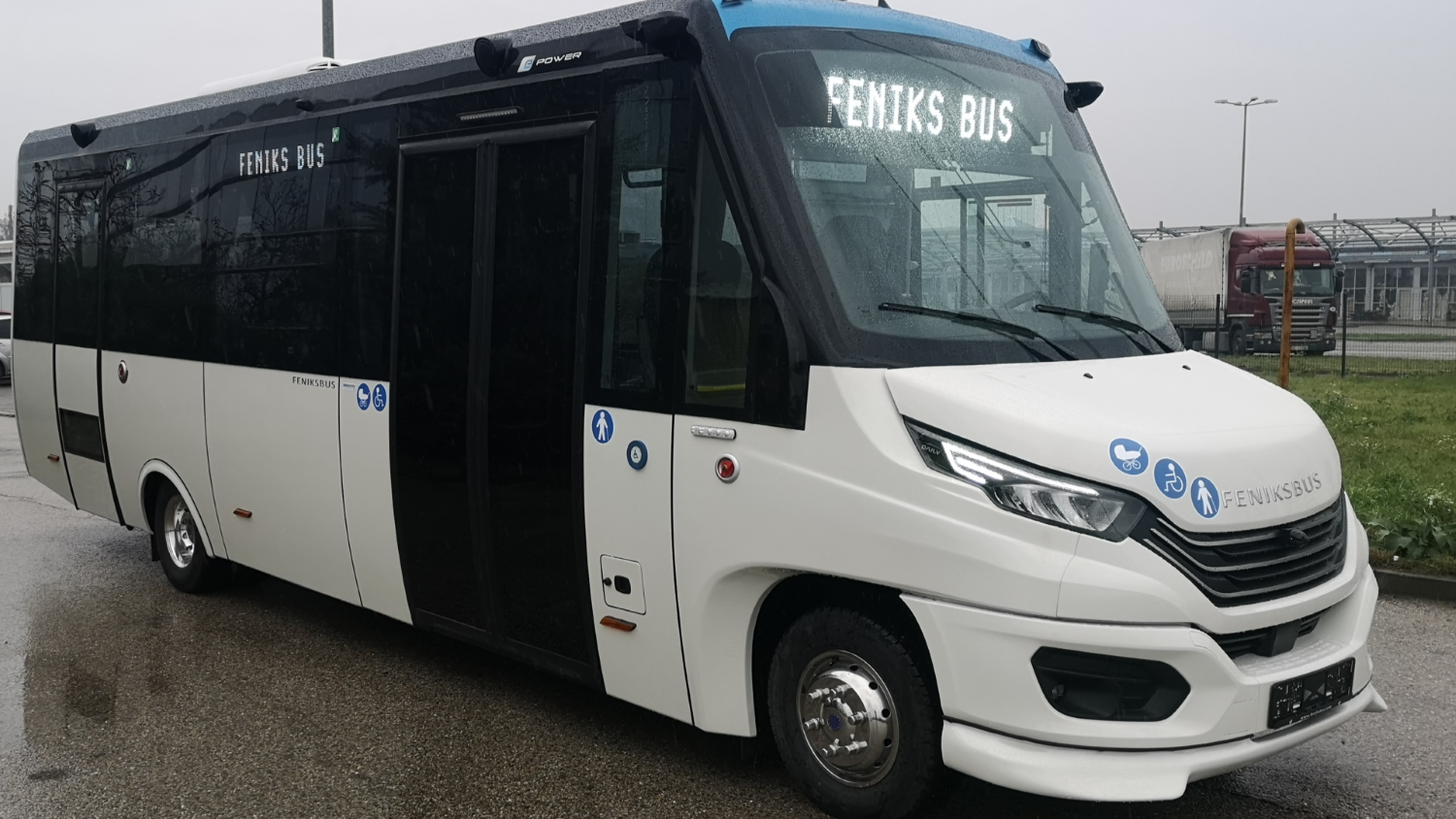 Zelena prihodnost: Arriva testira nov električni avtobus