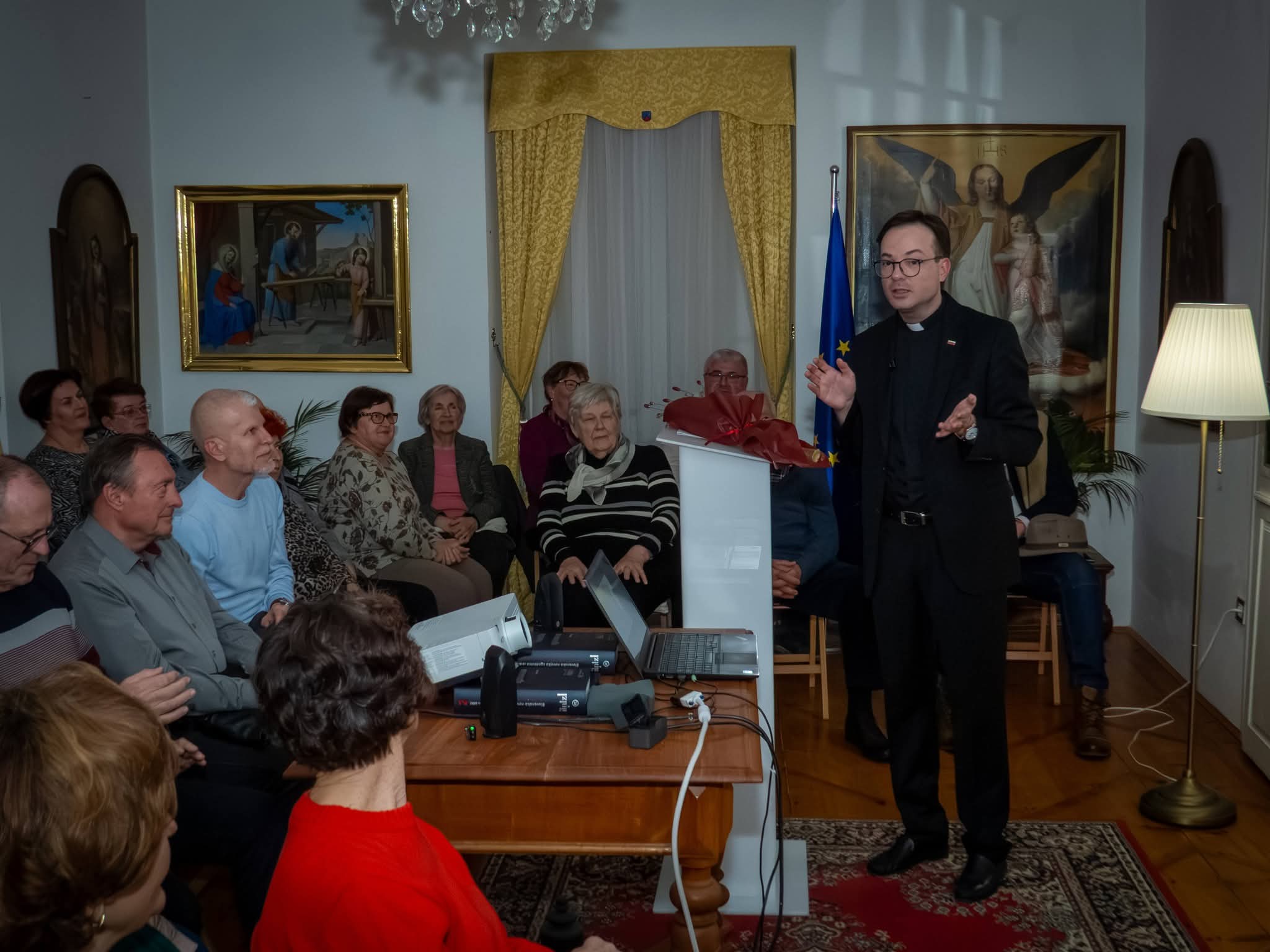 Protokolarna uganka: Papeža v Sloveniji pričakali vsi trije predsedniki, a uradno je bil le »obisk«