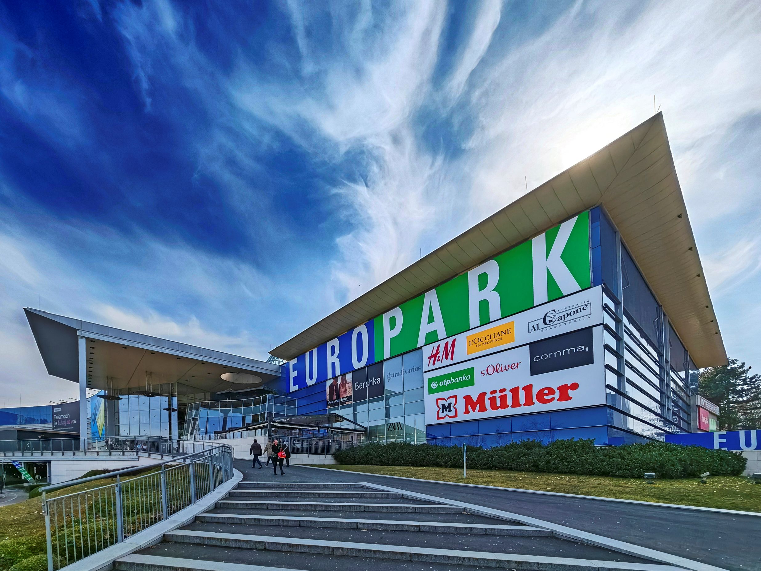 Europark bo obiskovalce razvajal ob dnevu žena in dnevu mučenikov