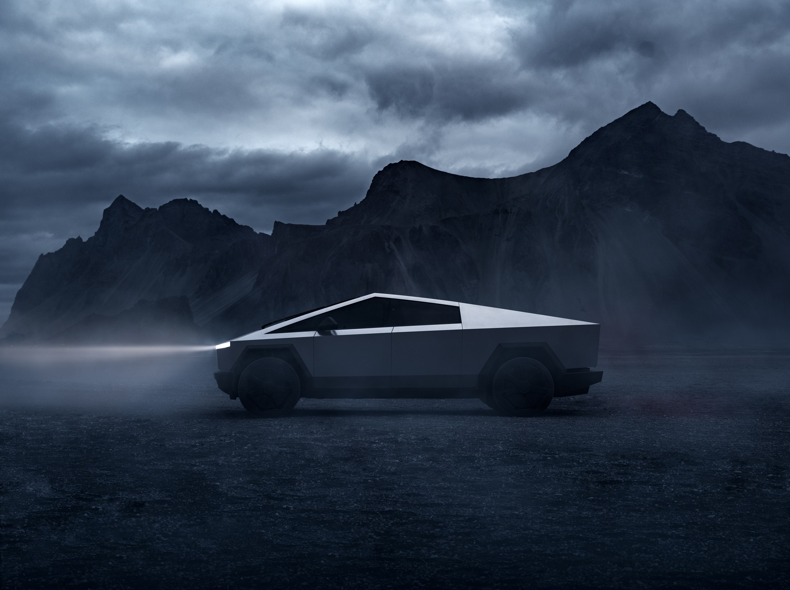 V mariborski Europark prihaja futuristična Tesla Cybertruck