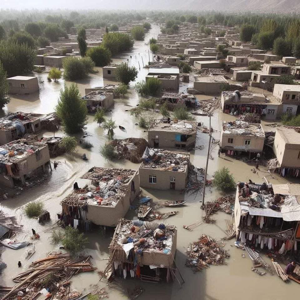 Hudourniške poplave v Afganistanu zahtevale na stotine smrtnih žrtev