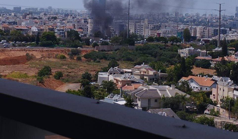 VIDEO: Hamasovo oboroženo krilo izvedlo raketni napad na Tel Aviv