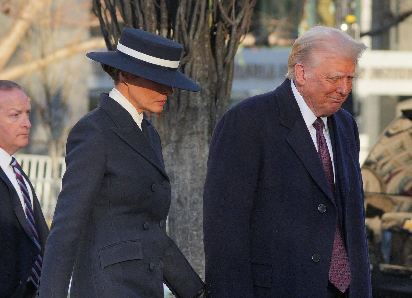 Donald in Melania Trump prispela v Belo hišo: Prva dama slovenskih korenin navdušila z elegantno opravo