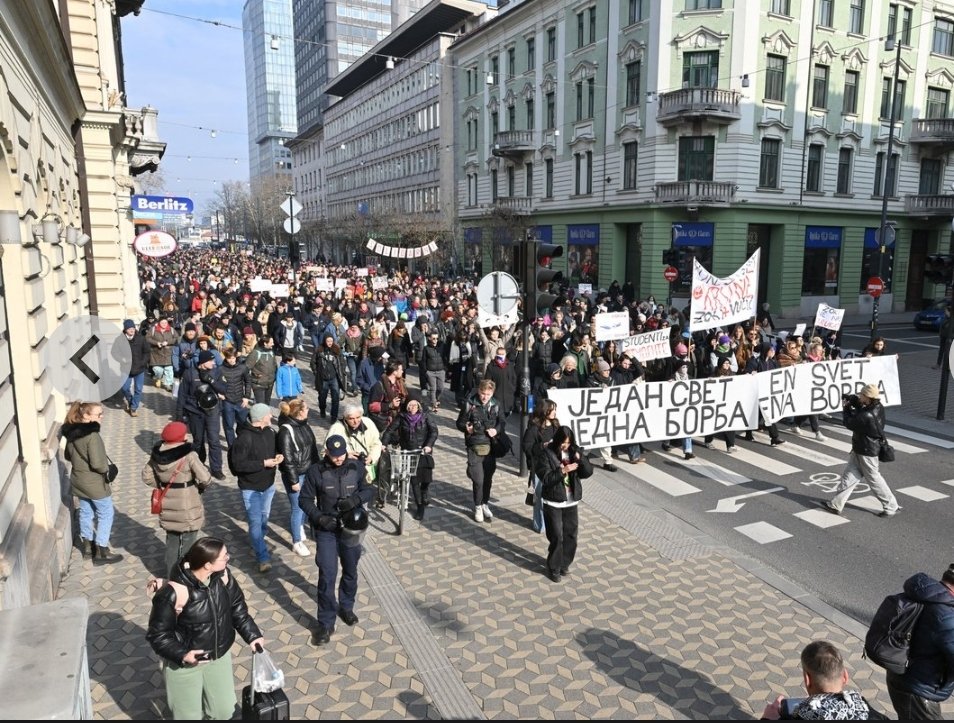 V Ljubljani 1000 protestnikov zahteva javno opravičilo Jankovića