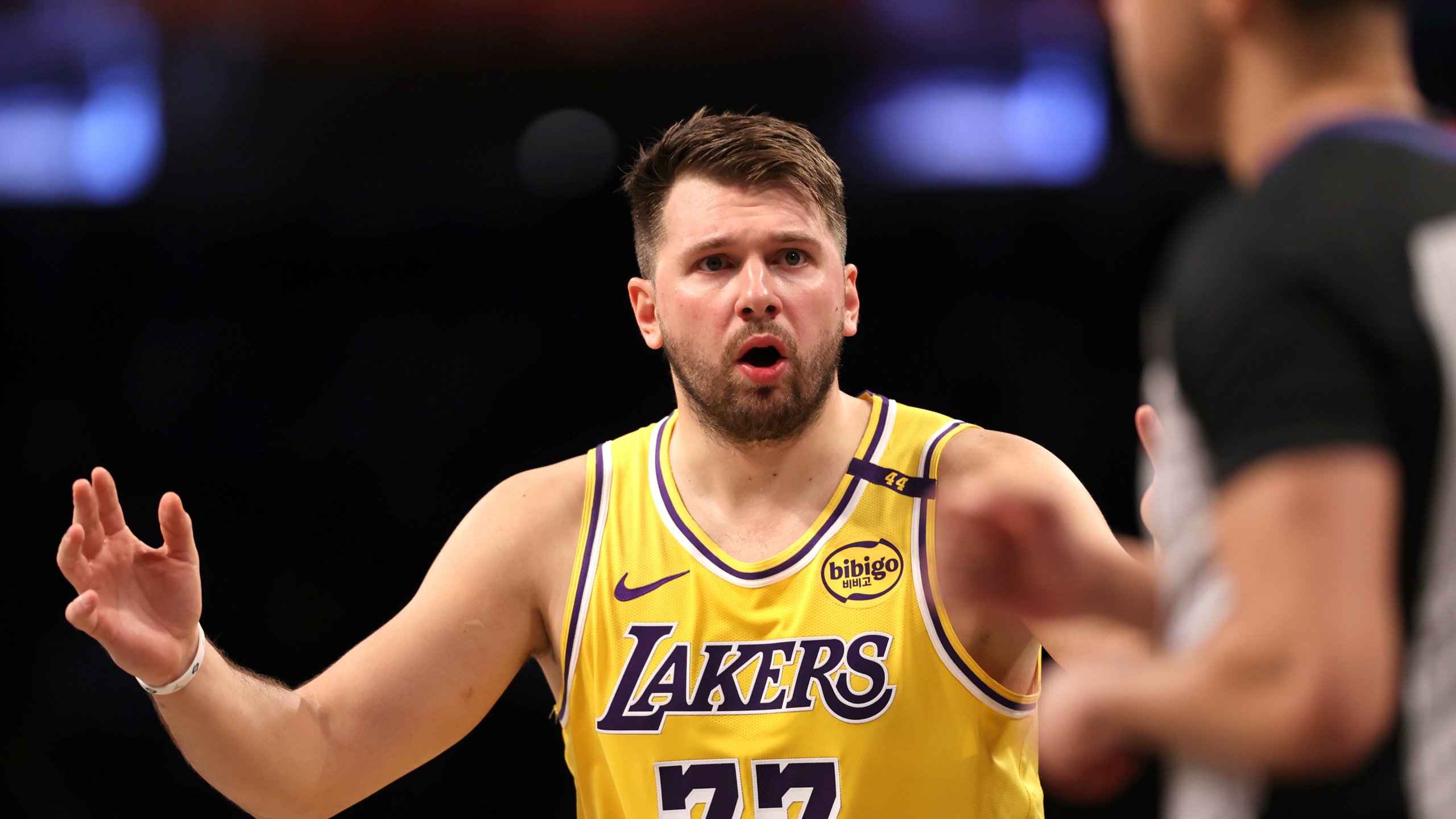 Dončiću se tehnične napake kar vrstijo, a Lakerse uspel popeljati do nove zmage