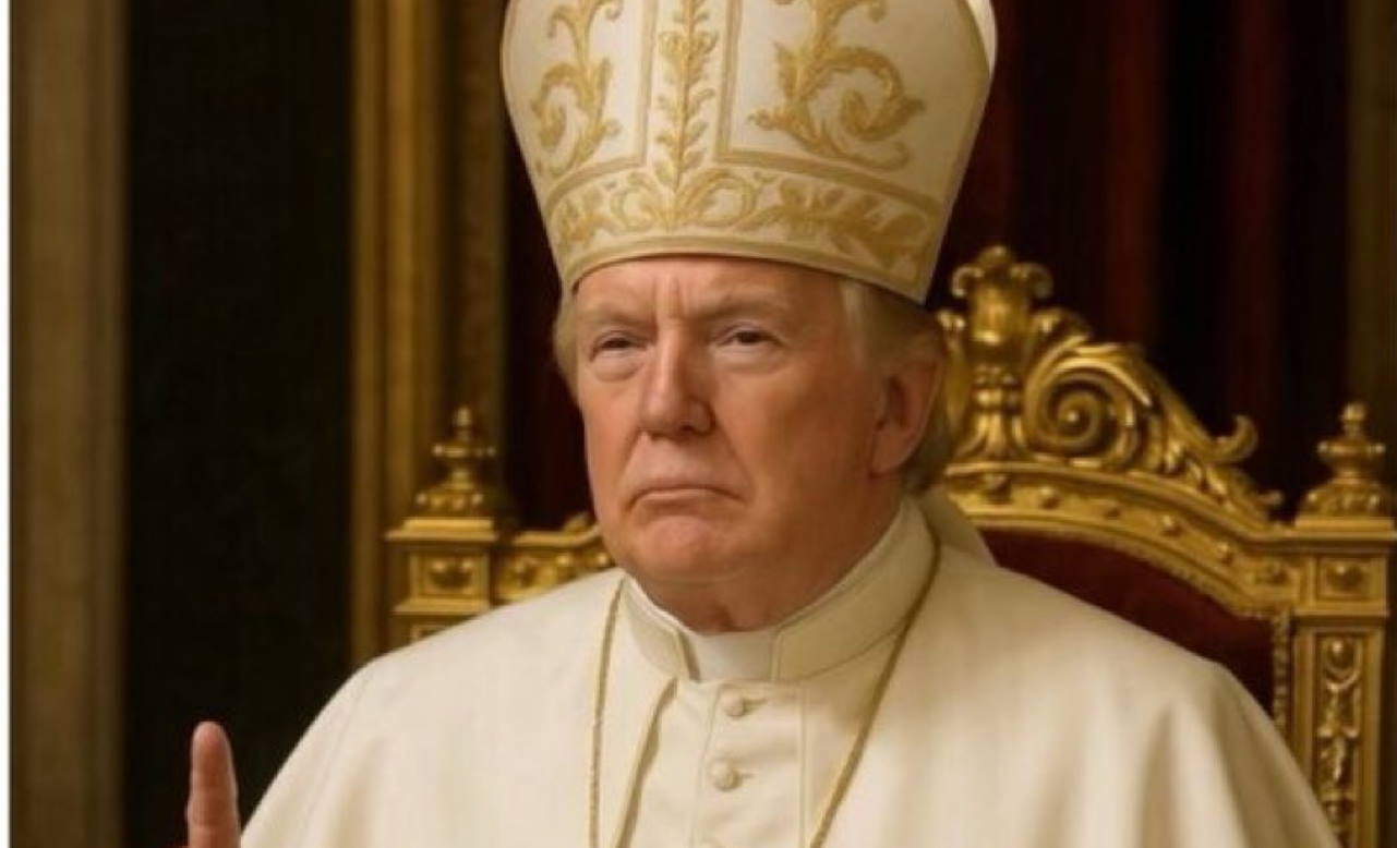 Bela hiša z objavo podprla Trumpa, da “postane” papež