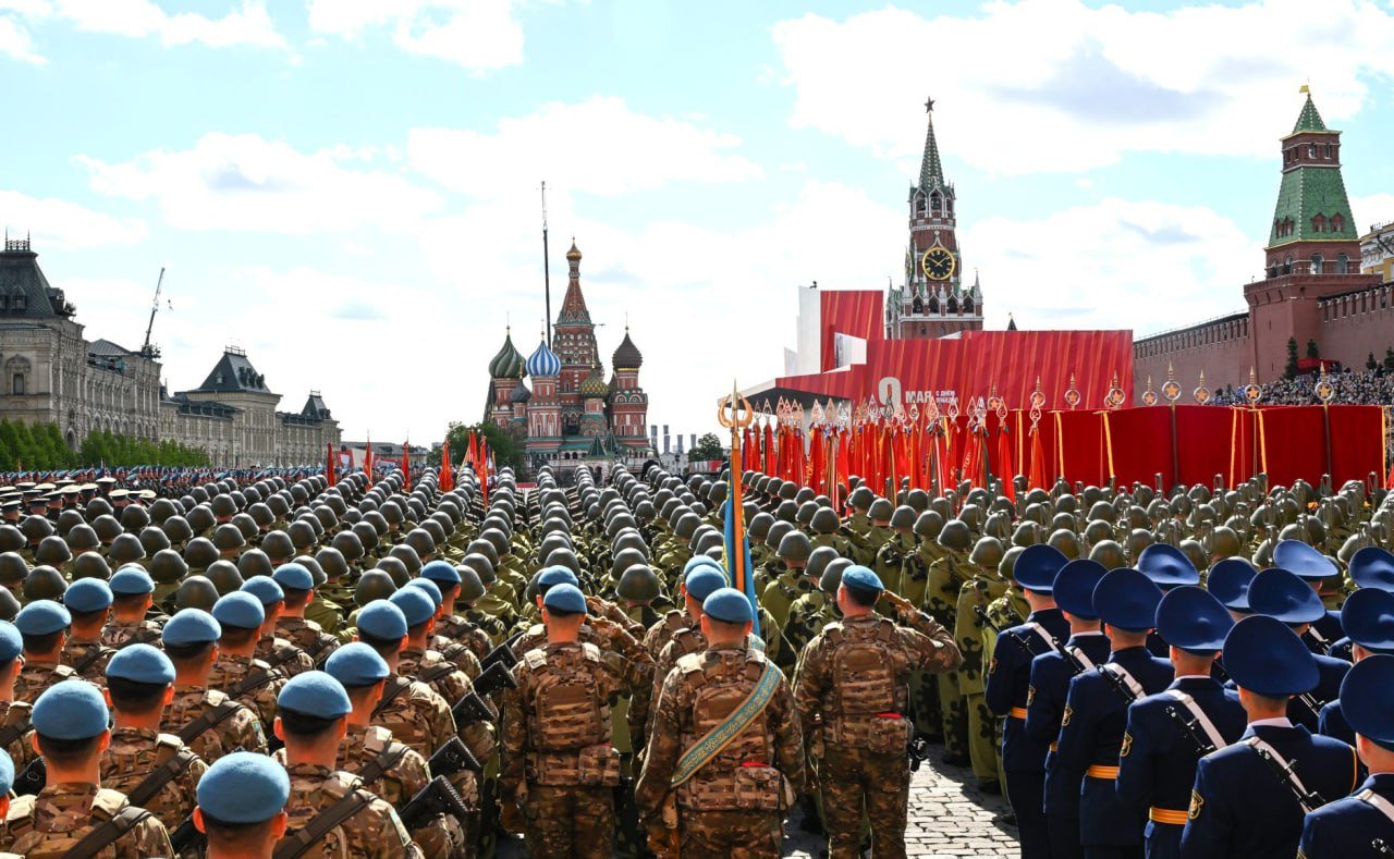 Vojaška parada v Moskvi: Kaj je povedal Putin?