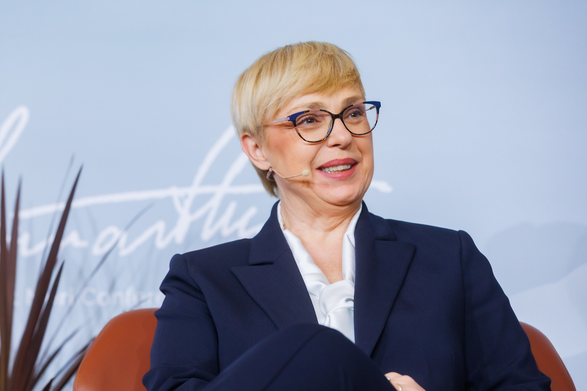 Politični potres, Pirc Musarjeva se brani: To ni presedan, poglejte, kaj je storil Pahor