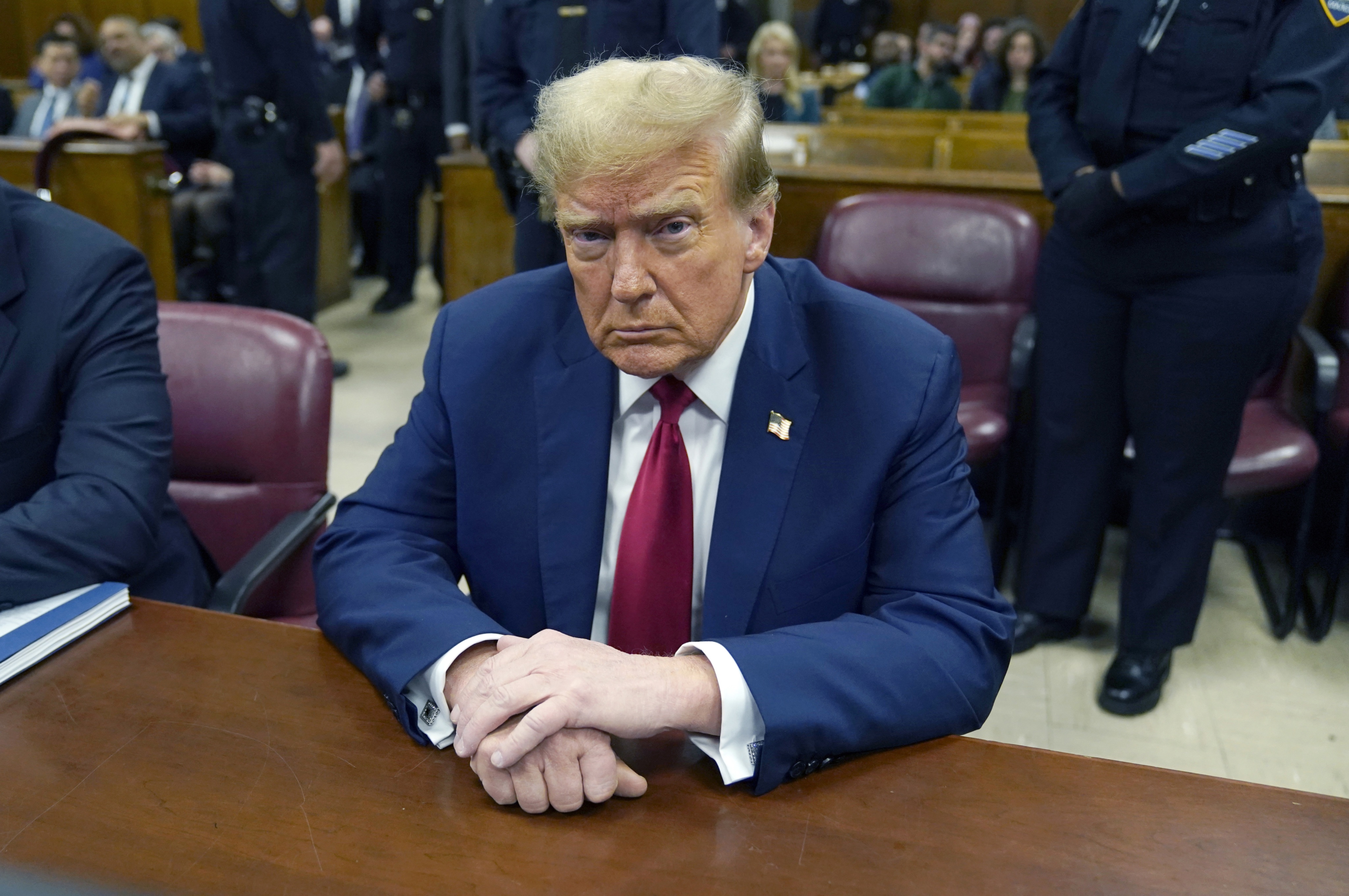 Trump znova grozi z višjimi carinami, avtomobilska industrija pa že trepeta