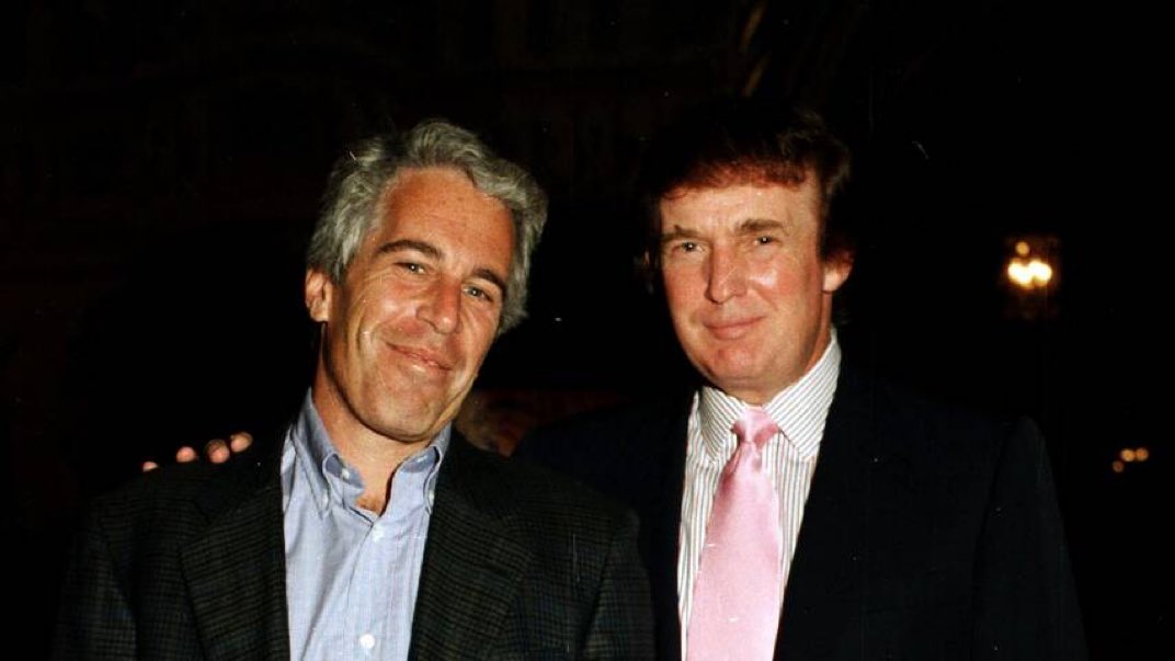 Posilstvo mladoletnih deklet? Dokumenti FBI razkrivajo hude obtožbe proti Trumpu v primeru Epstein